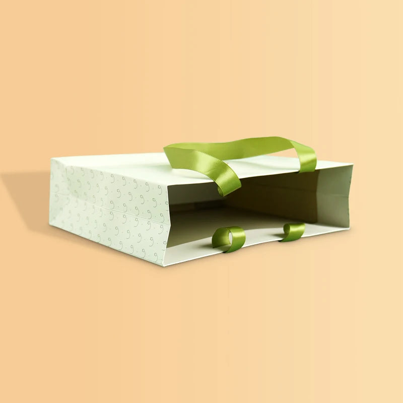 Eco-friendly Strong and Sturdy Custom Logo Cardboard Paper Eco-friendly Strong and Sturdy Custom Logo Cardboard Paper