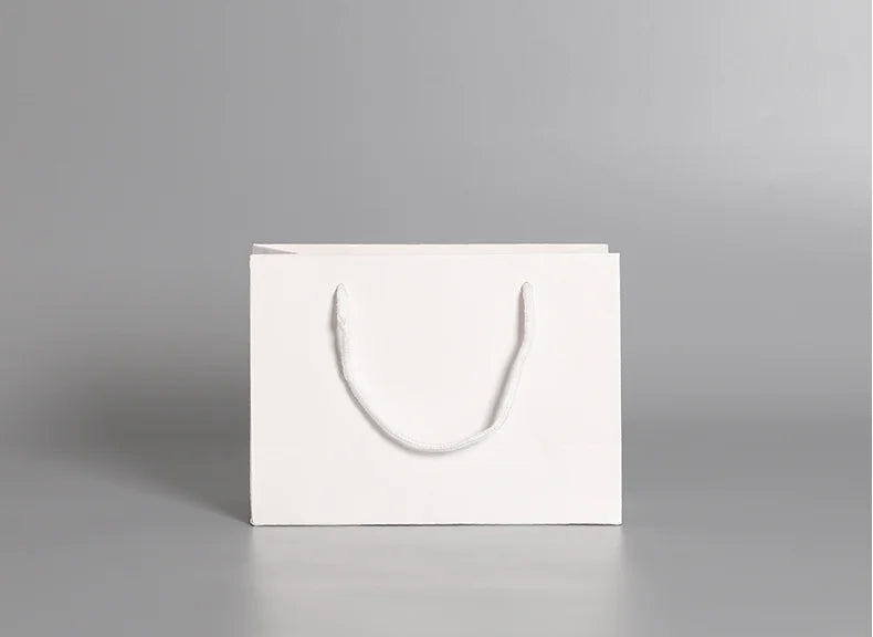 Customized logo White Paper Bag with Handle Rope Customized logo White Paper Bag with Handle Rope