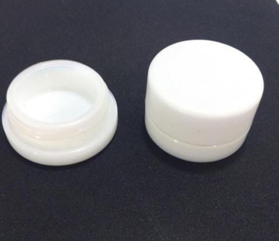 Child Resistant White Opaque Glass Concentrate Container Child Resistant White Opaque Glass Concentrate Container