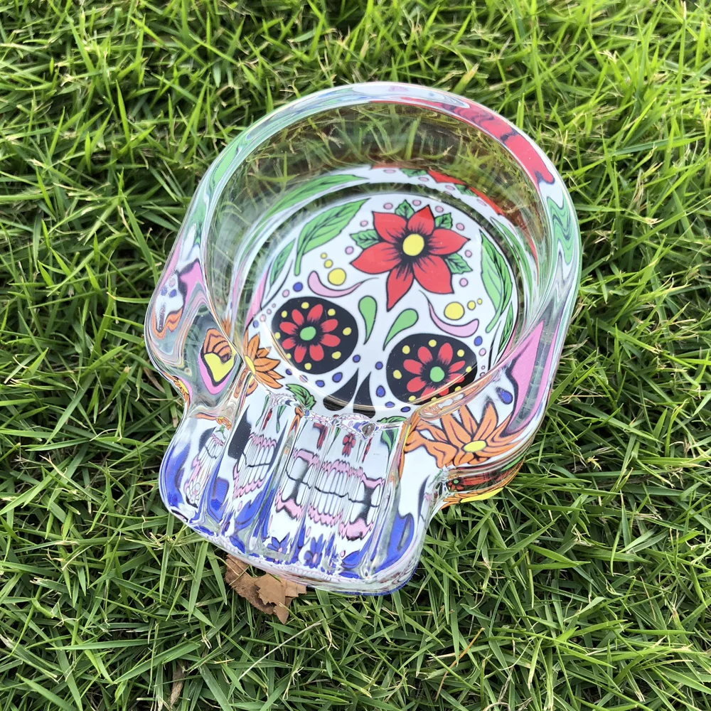 Pattern Custom Classic Glass Ashtray Logo Custom High Factory Direct Sale Handmade Sugar Glass Ashtray Three Cigarette Ash Holder 62MM Cigarette Ashtray