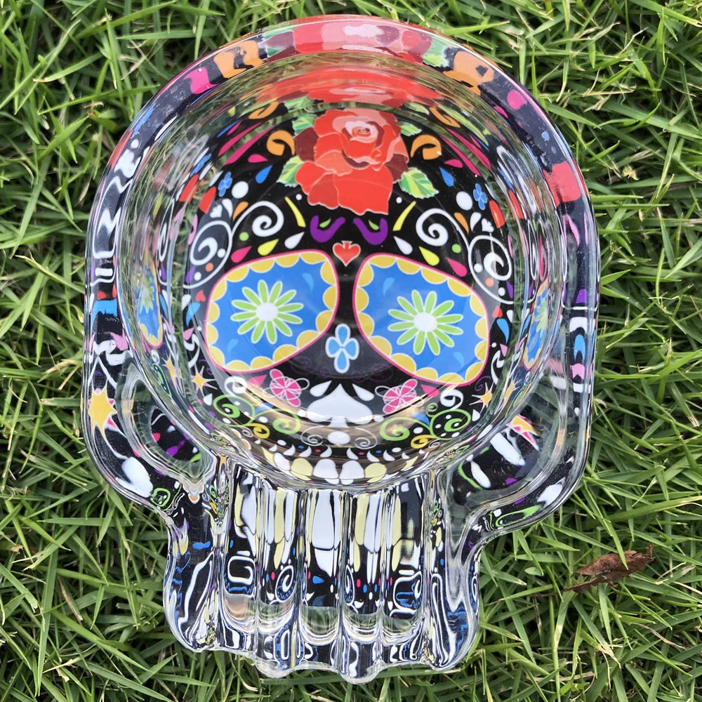 Pattern Custom Classic Glass Ashtray Logo Custom High Factory Direct Sale Handmade Sugar Glass Ashtray Three Cigarette Ash Holder 62MM Cigarette Ashtray