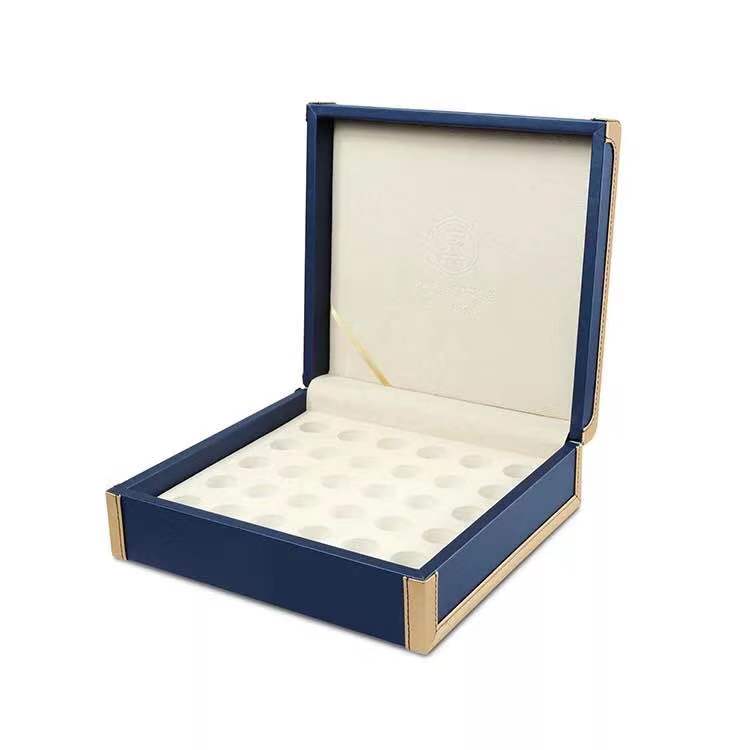 New design featuring cosmetic packaging box with metal lock