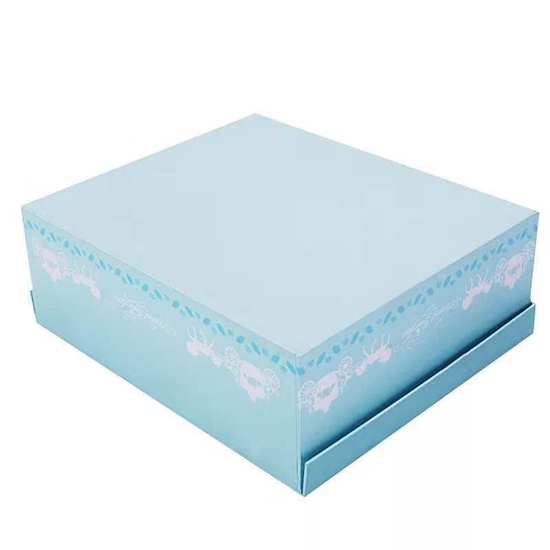 Chinese factory custom Skincare set gift box with Raffia