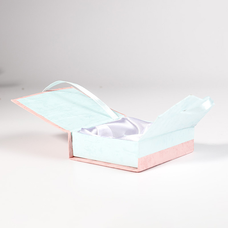 Bustom small jewelry packaging paper Bustom small jewelry packaging paper