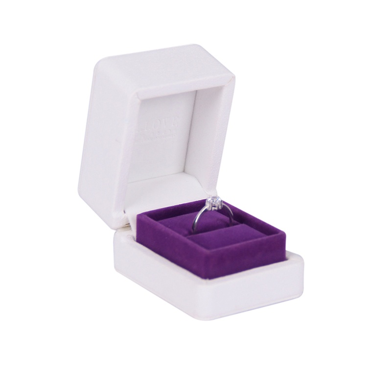 China factory custom elegant dark white velvet ring box China factory custom elegant dark white velvet ring box