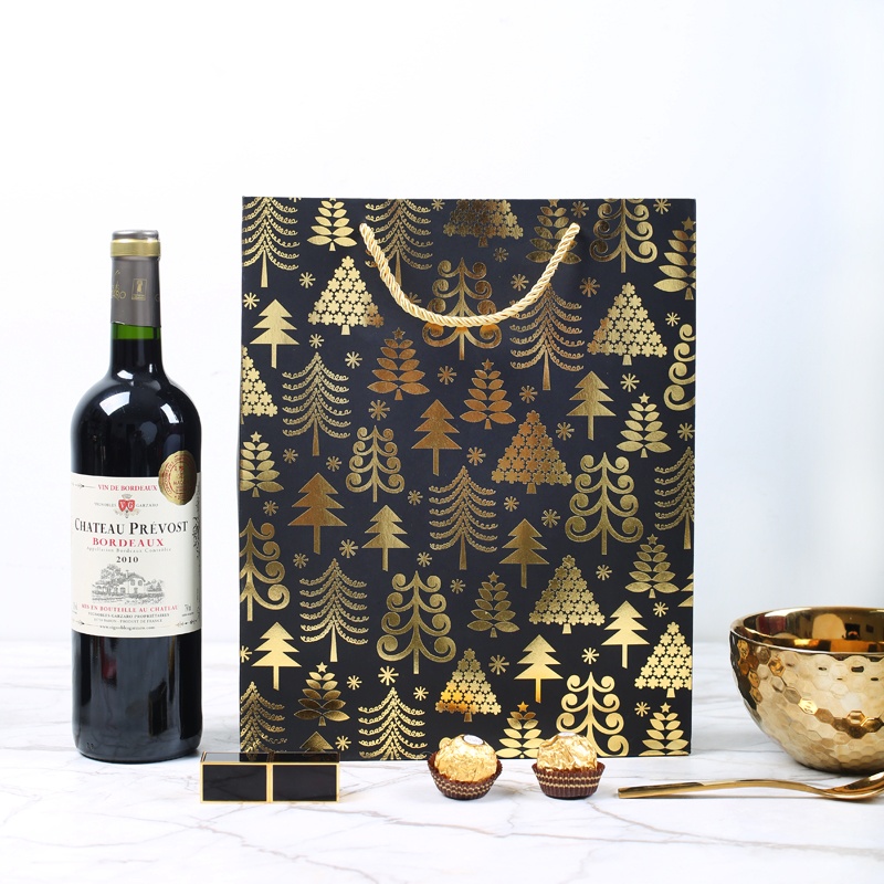 Christmas gift paper packaging bag Christmas gift paper packaging bag