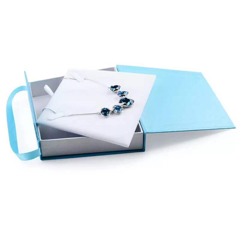 Trapezoidal portable jewelry storage box Trapezoidal portable jewelry storage box