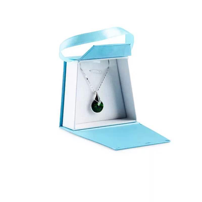 Trapezoidal portable jewelry storage box