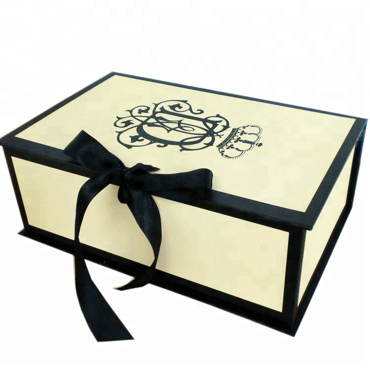 Luxury folding wedding dress box with ribbon and handle Luxury folding wedding dress box with ribbon and handle