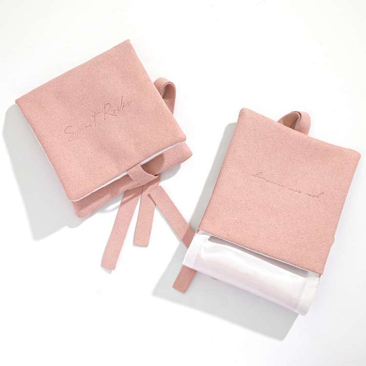Velvet envelop jewelry gift bag with gold foil logo Custom foldable velvet envelop jewelry beige gift bag with gold foil logo -katady.com