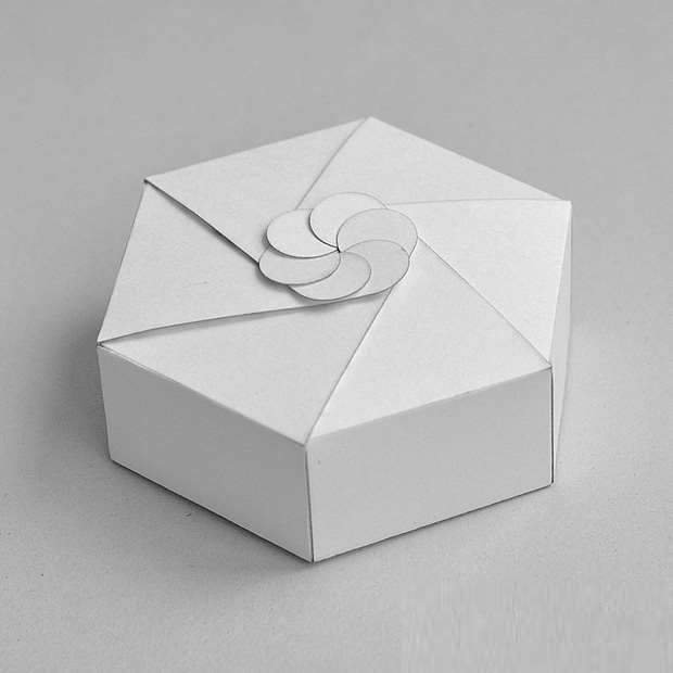 Custom hexagonal gift box for hat packaging