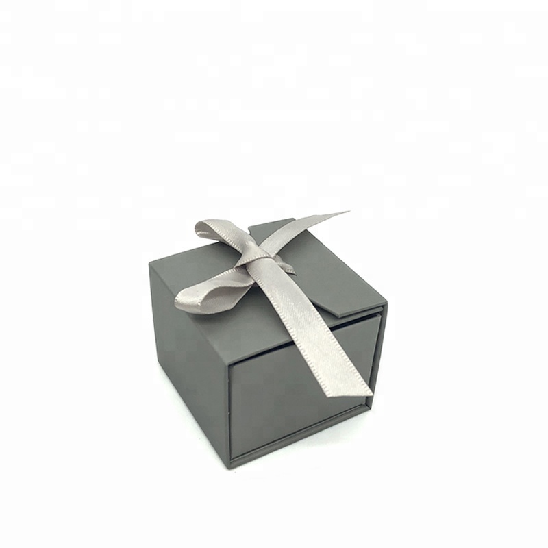 Paper jewelry box wholesale Paper jewelry box wholesale