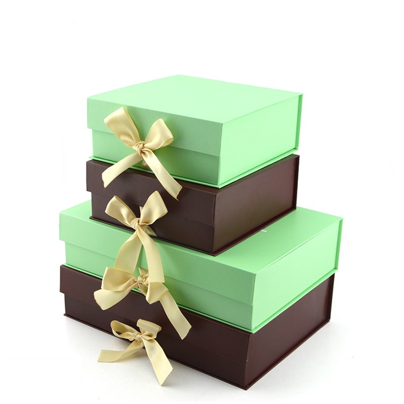 Custom paper folding gift box with silk ribbon Custom paper folding gift box with silk ribbon