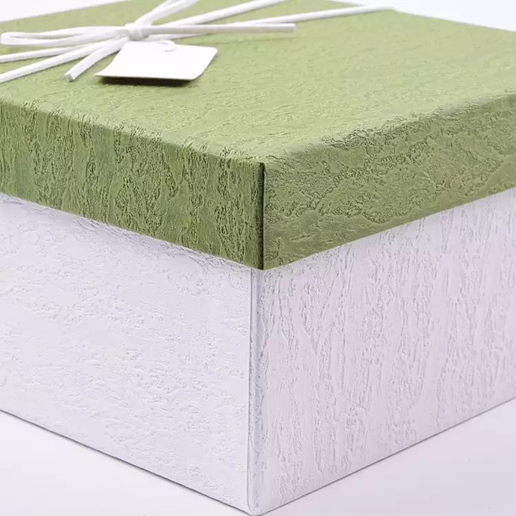 Custom wholesale luxury gift box packaging christmas gift Custom wholesale luxury gift box packaging christmas gift