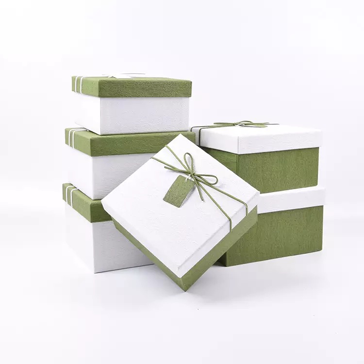 Custom wholesale luxury gift box packaging christmas gift Custom wholesale luxury gift box packaging christmas gift