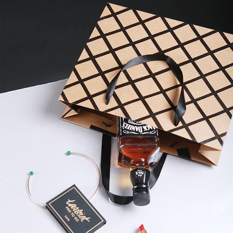 Eco-friendly kraft paper bag gift bag Eco-friendly kraft paper bag gift bag