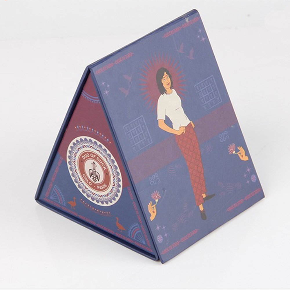 Gift packaging pyramid shaped solid cardboard triangle box Gift packaging pyramid shaped solid cardboard triangle box