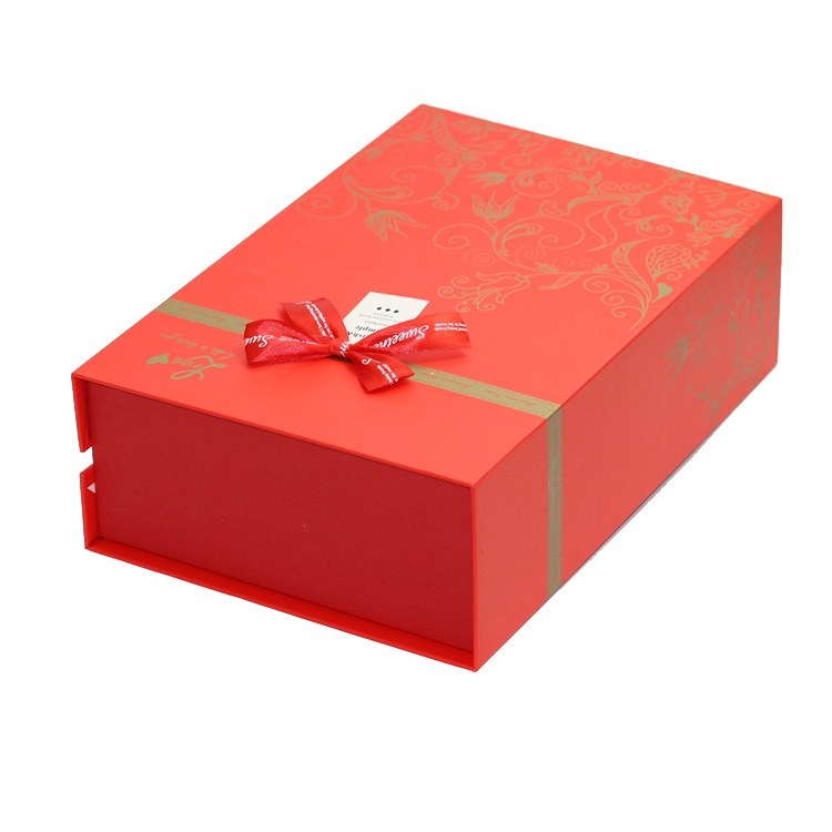 Hardcover magnetic closure gift box for cake tea Hardcover magnetic closure gift box for cake tea