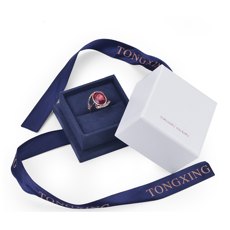High-end paper ribbon jewelry box High-end paper ribbon jewelry box