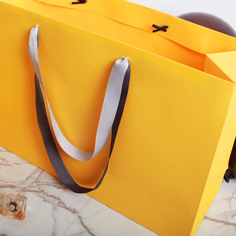 Large shopping bag with ribbon Large shopping bag with ribbon