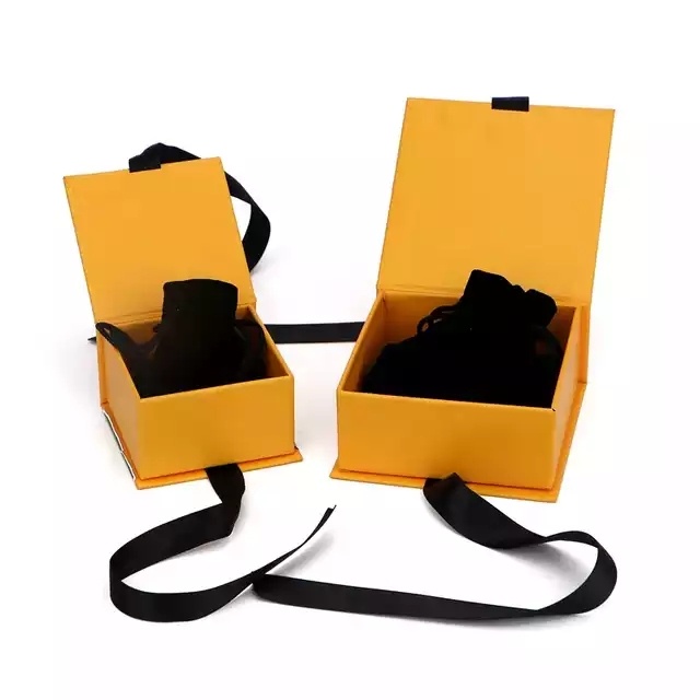 Luxury cardboard bracelet necklace book shaped gift box Luxury cardboard bracelet necklace book shaped gift box