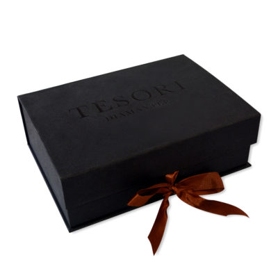Luxury magnetic folding box with ribbon Luxury magnetic folding box with ribbon