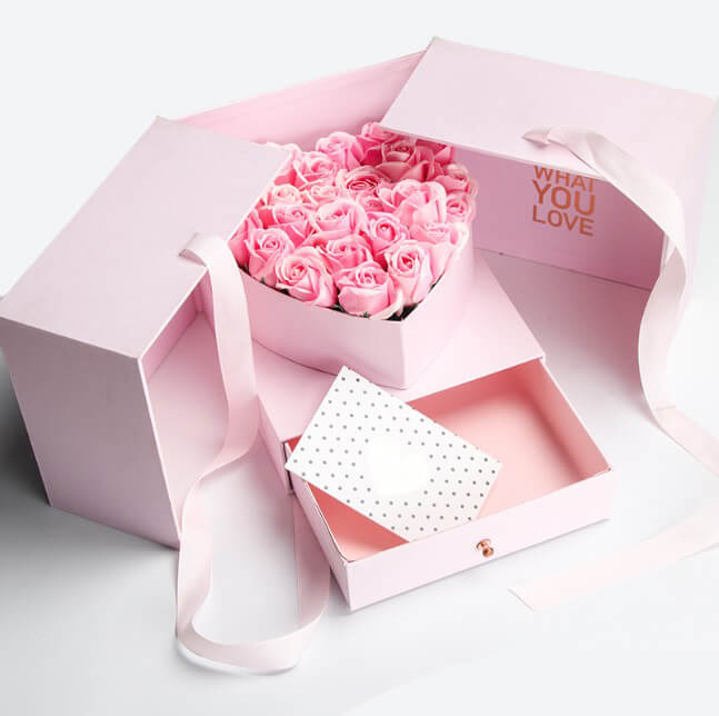 Magic cube gift box creative heart shape flower box Magic cube gift box creative heart shape flower box
