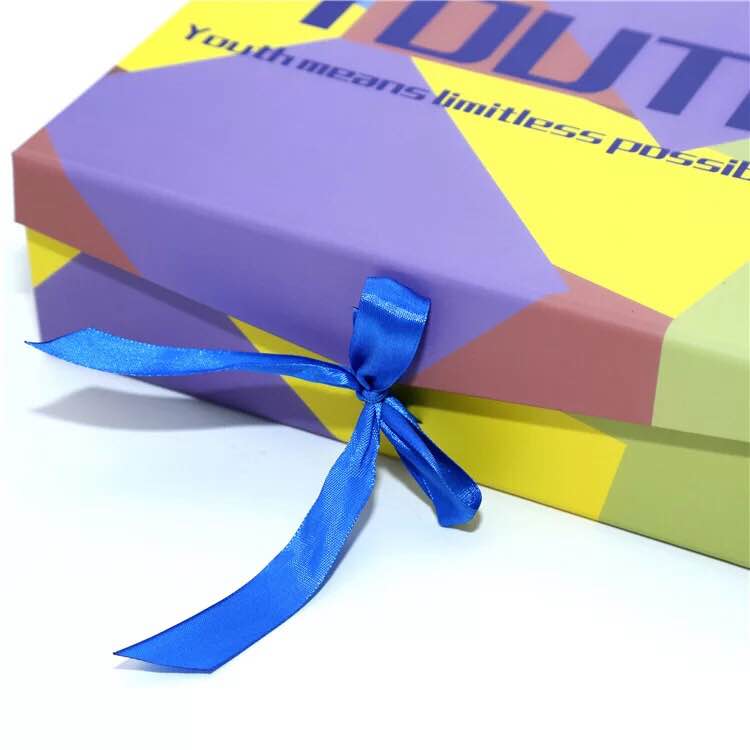 Fashion color printing folding gift box with ribbon Fashion color printing folding gift box with ribbon
