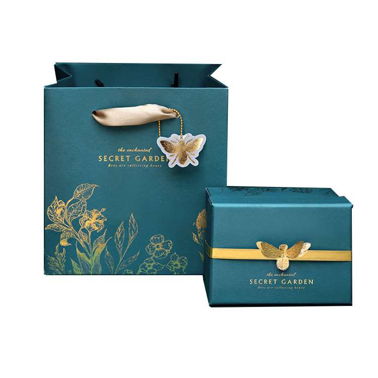 OEM High Quality Blackish Green Paper Christmas Gift Box OEM High Quality Blackish Green Paper Christmas Gift Box