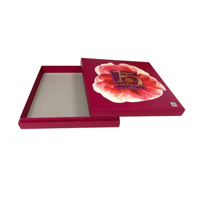 Luxury packaging boxes for clothes Luxury packaging boxes for clothes