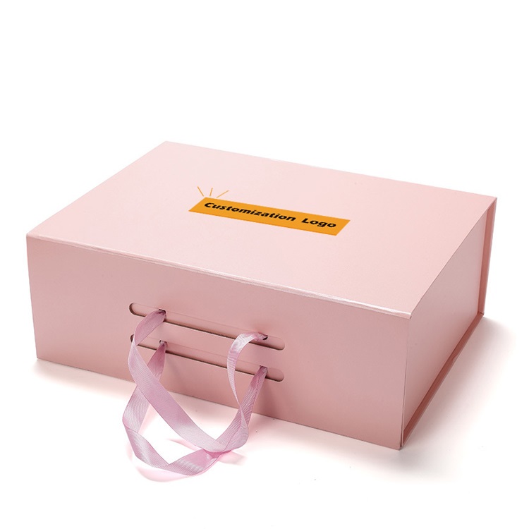 Portable gift packaging box with silk ribbon Portable gift packaging box with silk ribbon