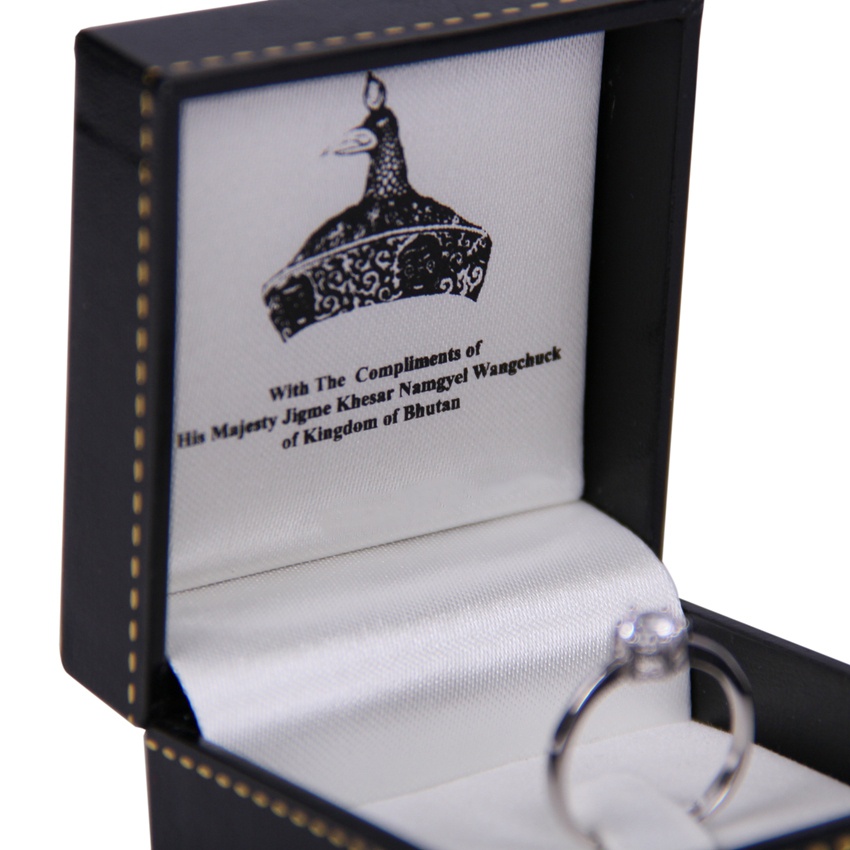 Vintage Jewelry Couple Wedding Ring Packaging Box Vintage Jewelry Couple Wedding Ring Packaging Box
