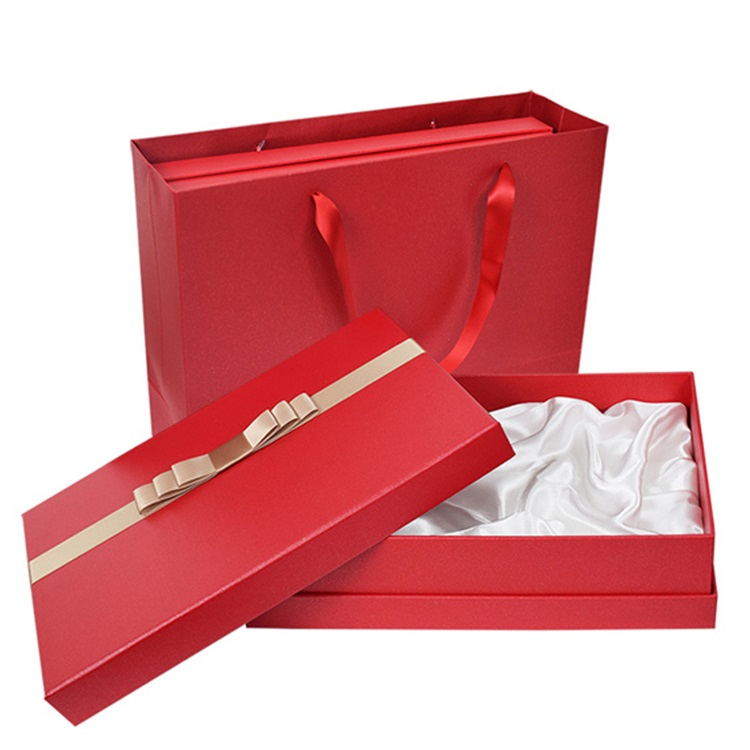 Wedding dress packaging box with lid and bowknot Wedding dress packaging box with lid and bowknot