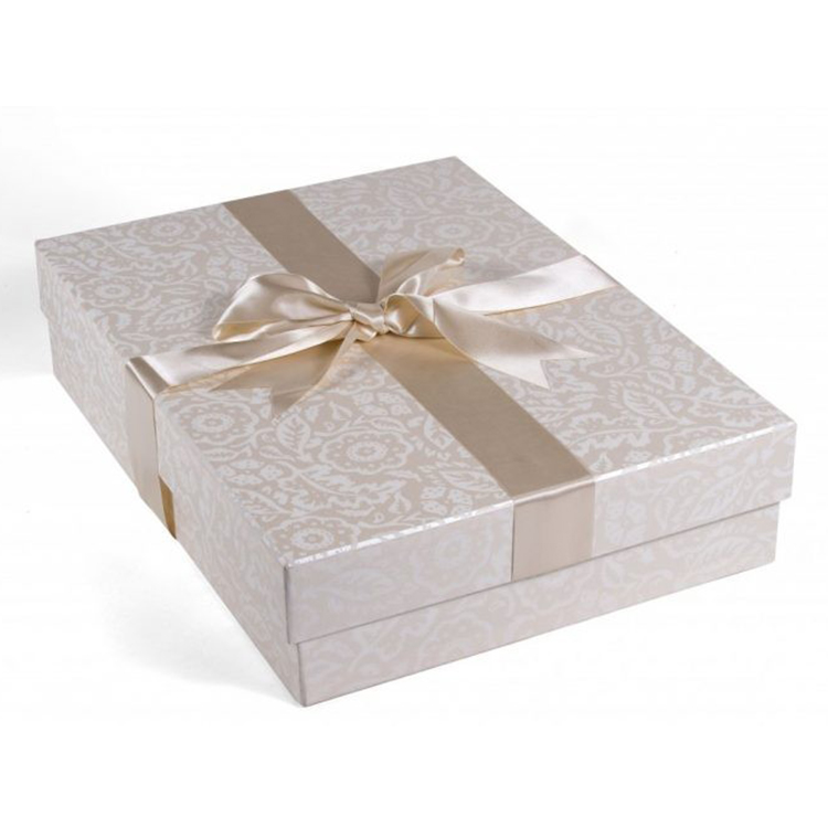 Wedding dress packaging box with lid and bowknot Wedding dress packaging box with lid and bowknot